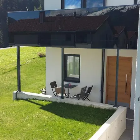 Flopi Apartament *