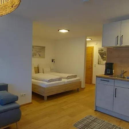 Flopi * Σανκτ Αντόν αμ Άλμπεργκ